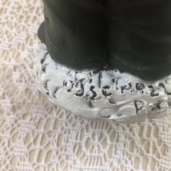 Vintage Cedartown Carolers Figurine PJ's, artist Pat Hennon Signed - Picture 4 of 6